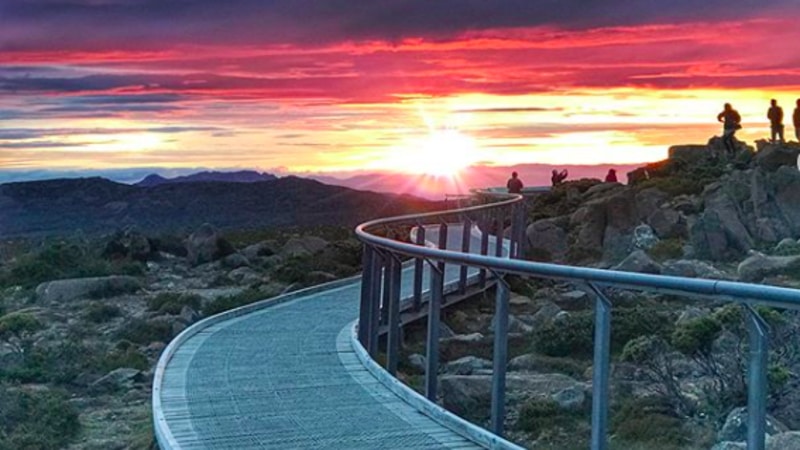 Join Snap Shot Tours for a 2 hour sightseeing tour to the summit of Mount Wellington. Towering above Hobart, you will experience breathtaking views, unique wilderness and natural beauty only 20-minutes drive from the city!